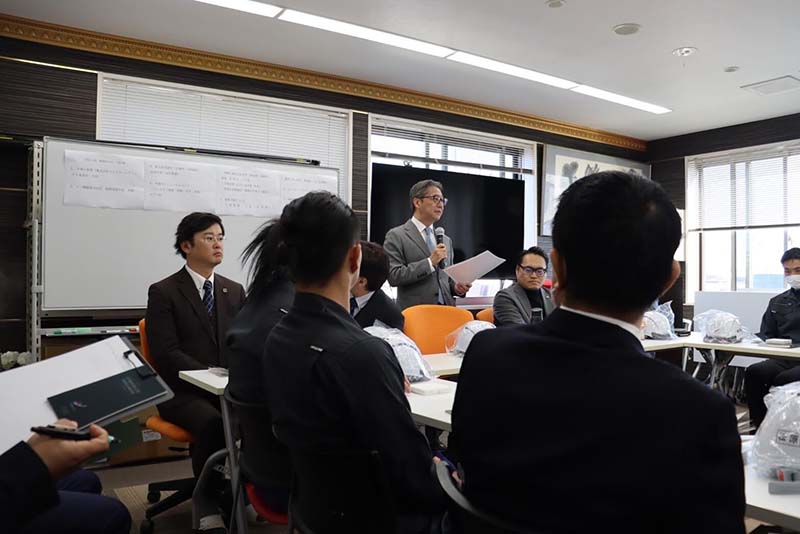2024年仕事始め 全体会議の様子