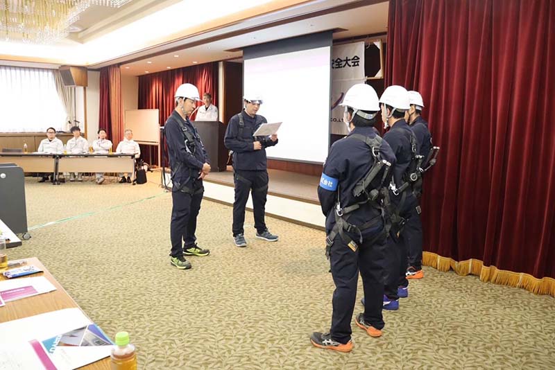 安全大会 工事管理部による安全指導の様子